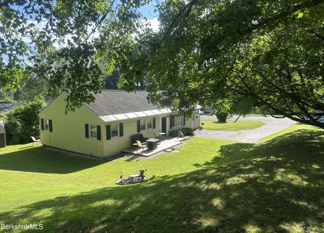 Property at 4 Beaumont Dr, Pittsfield, MA 01201, 3 beds, 1 bath