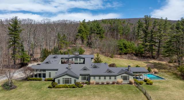 Photo of 123 Chestnut St, Williamstown, MA 01267