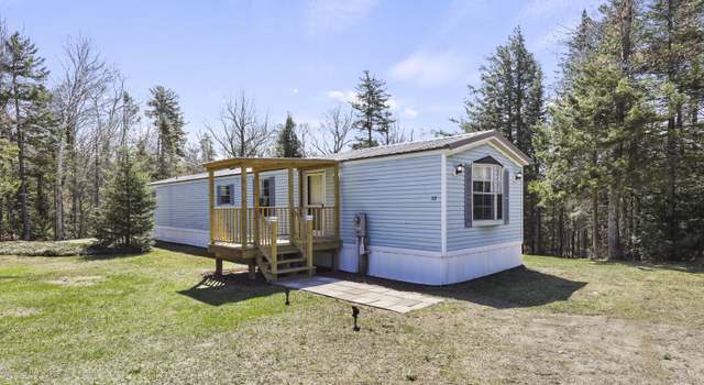 Photo of 52 E Windsor Rd, Peru, MA 01235