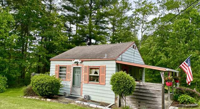 Photo of 268 N Plain Rd, Great Barrington, MA 01230