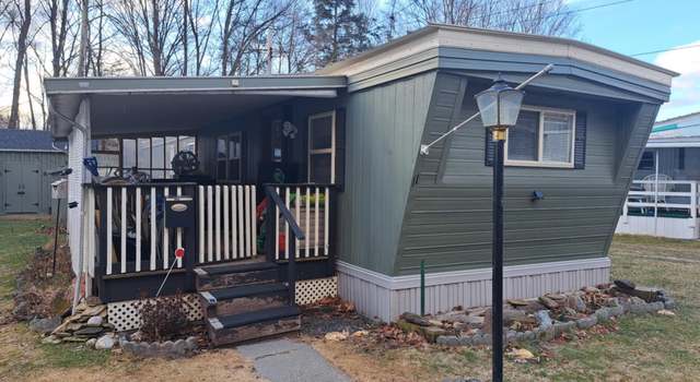 Photo of 11 Pinnacle Dr, Adams, MA 01220