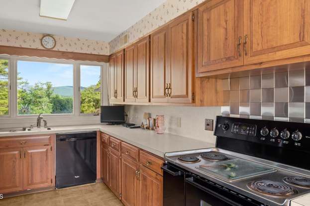 61 Tor Ct Pittsfield MA 01201 MLS# 238435 Redfin 61 Tor Ct Pittsfield MA 01201 MLS# 238435 Redfin