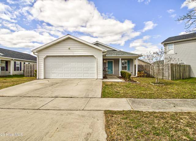 Property at 330 Virginia Ave, Wilmington, NC 28401, 3 beds, 2 baths