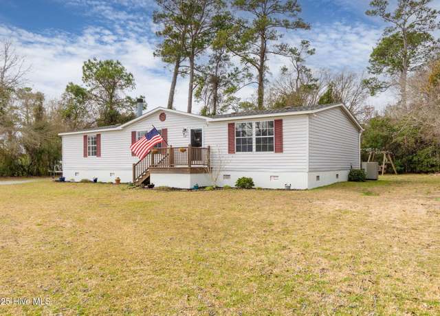 Property at 122 Lejeune Rd, Cape Carteret, NC 28584, 3 beds, 2 baths