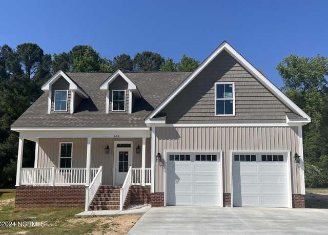 Property at 902 Birchwood Dr, Nashville, NC 27856, 3 beds, 2.5 baths
