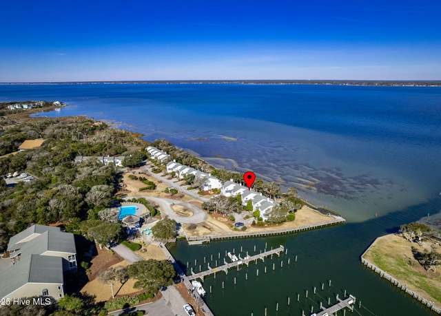 Property at 590 Westport Dr Unit G3 Westport Condominiums, Pine Knoll Shores, NC 28512, 3 beds, 2.5 baths