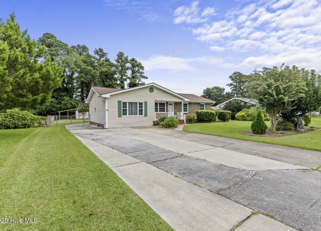 Property at 113 Princeton Dr, Jacksonville, NC 28546, 3 beds, 2 baths