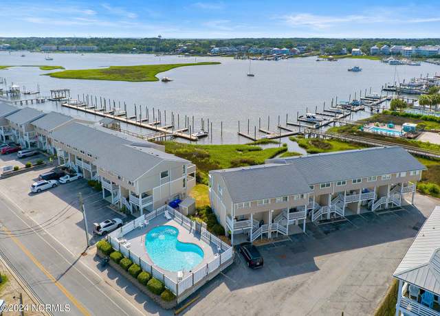 Property at 1405 Canal Dr Apt 17, Carolina Beach, NC 28428, 3 beds, 2.5 baths