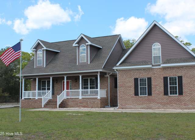 Property at 721 Trevino Rd, Southport, NC 28461, 3 beds, 2 baths