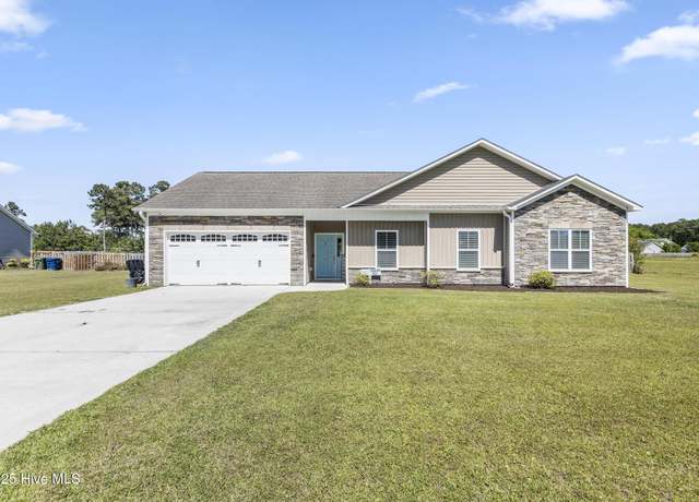 Property at 265 Hardison Rd, Holly Ridge, NC 28445, 4 beds, 2 baths
