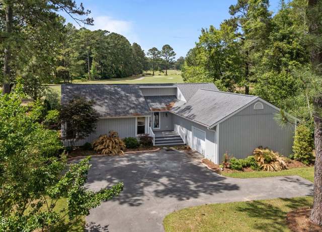Property at 104 Randomwood Ln, New Bern, NC 28562, 3 beds, 2 baths