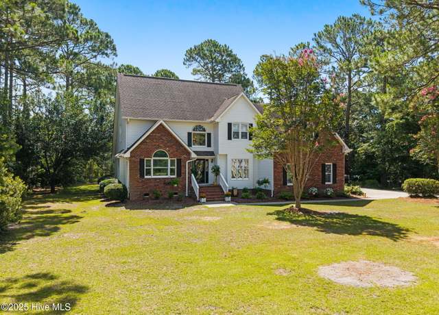 Property at 12 Stratford Pl SW, Shallotte, NC 28470, 3 beds, 3.5 baths