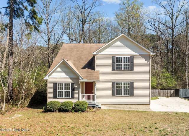 Property at 2125 Coinjock Cir, Fayetteville, NC 28304, 3 beds, 2.5 baths
