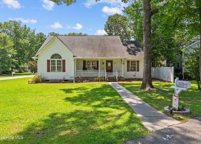 Property at 1001 Victoria Way, Trent Woods, NC 28562, 3 beds, 2 baths