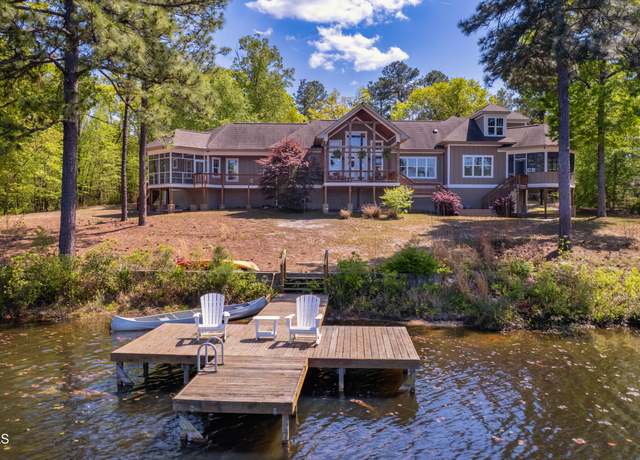 Property at 215 Tuscarora Rd, Carthage, NC 28327, 3 beds, 3 baths