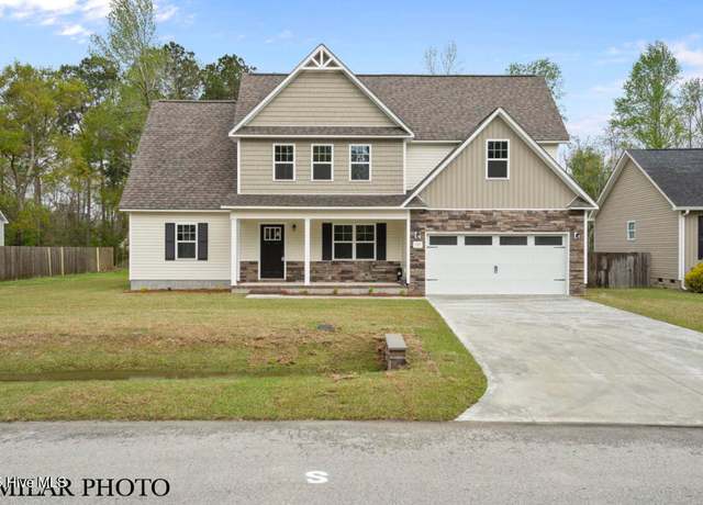 Property at 316 Cotton Hill Pl, Hubert, NC 28539, 3 beds, 2.5 baths