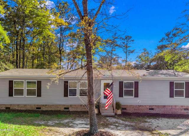 Property at 1617 Salmon Ln SW, Ocean Isle Beach, NC 28469, 3 beds, 2 baths