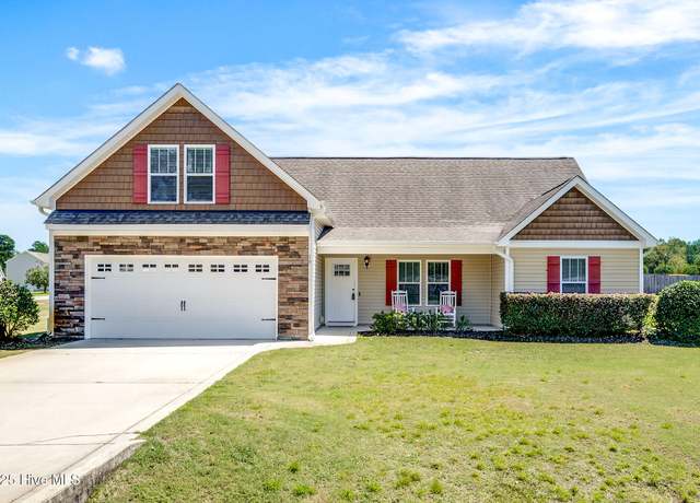 Property at 19 Darel St, Rocky Point, NC 28457, 3 beds, 2 baths
