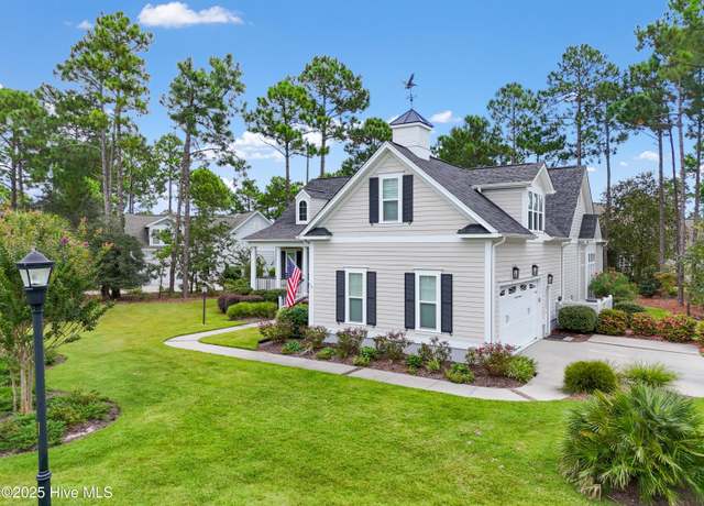 Property at 3561 Hemlock Ridge Dr, Southport, NC 28461, 4 beds, 3.5 baths