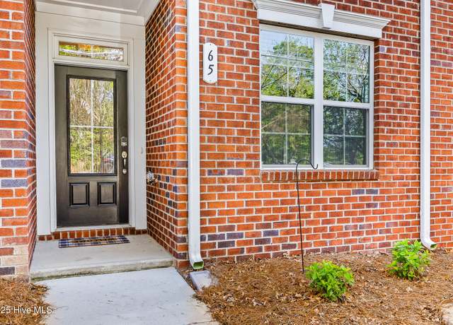 Property at 65 Brownstone Ln, Southern Pines, NC 28387, 3 beds, 3.5 baths