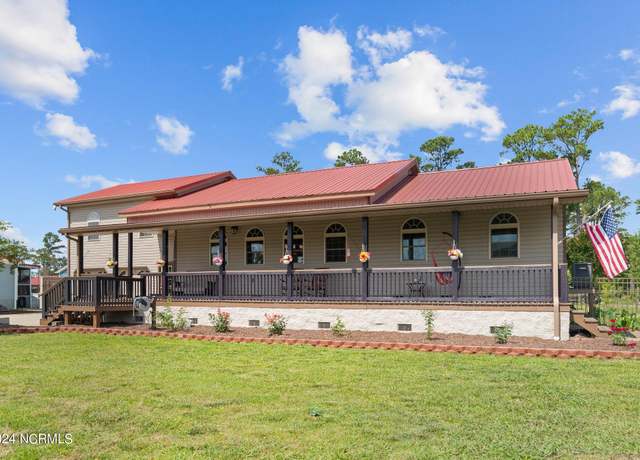 Property at 40 Beach Rd S, Belhaven, NC 27810, 3 beds, 2 baths