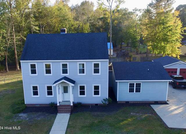 Property at 2443 Creekside Rd, Kinston, NC 28504, 5 beds, 3.5 baths