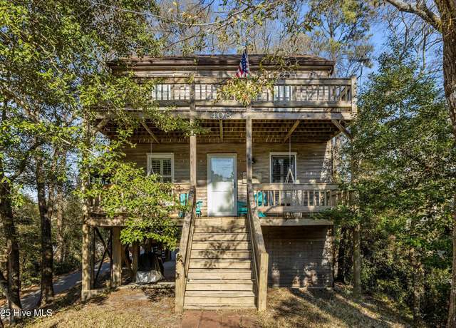 Property at 408 Lee Ave, Emerald Isle, NC 28594, 3 beds, 2 baths