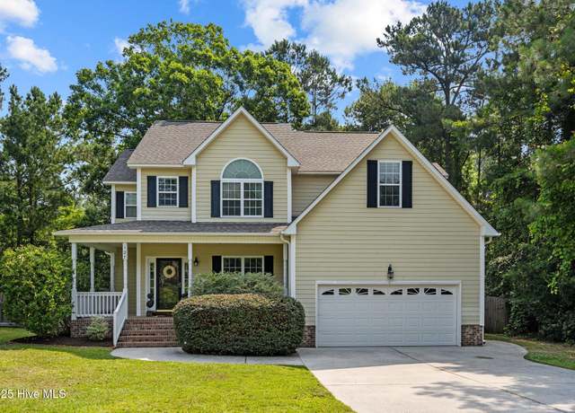 Property at 127 Headwaters Dr, Hampstead, NC 28443, 3 beds, 2.5 baths