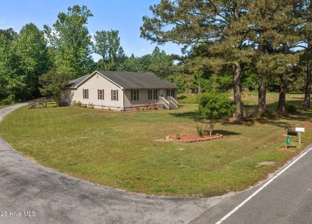 Property at 897 Nine Mile Rd, Richlands, NC 28574, 3 beds, 3 baths