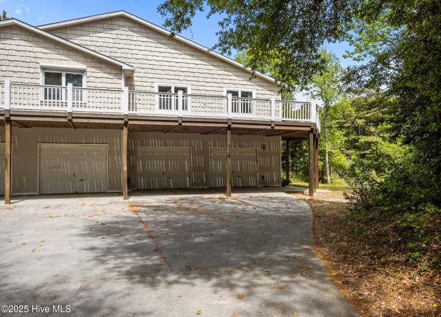 Property at 138 Fawn Dr Unit East, Emerald Isle, NC 28594, 3 beds, 2 baths