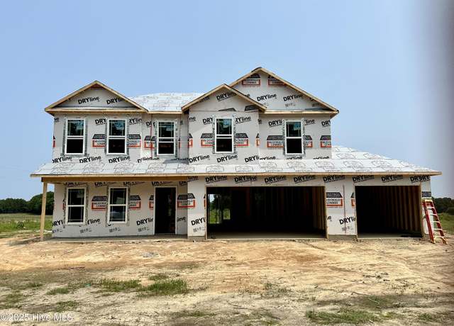 Property at 4037 Fulford Mcmillan Rd, Raeford, NC 28376, 4 beds, 2.5 baths
