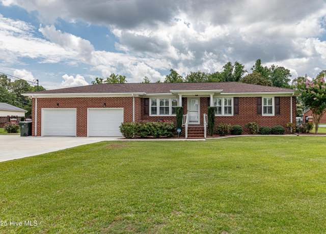 Property at 604 E Patetown Rd, Goldsboro, NC 27530, 2 beds, 2 baths