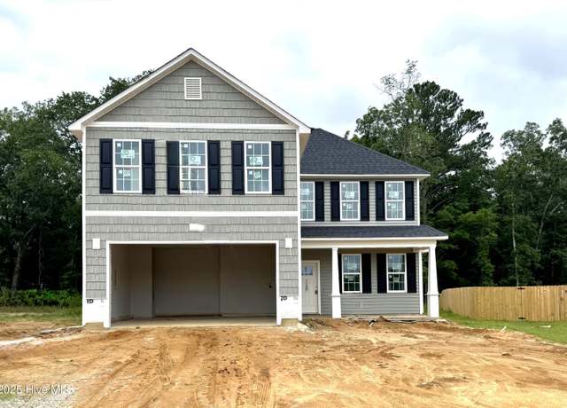 Property at 112 Ironbark Dr, Raeford, NC 28376, 3 beds, 2.5 baths