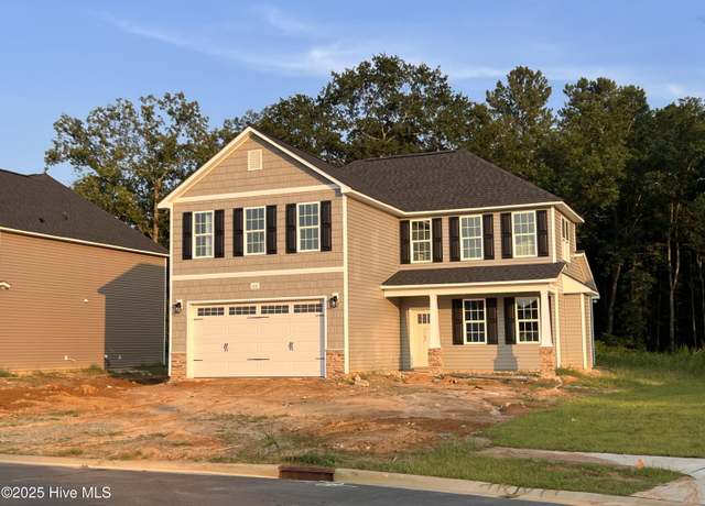 Property at 112 Ironbark Dr, Raeford, NC 28376, 3 beds, 2.5 baths