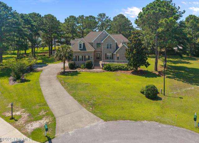 Property at 106 Blue Heron Cir, Sneads Ferry, NC 28460, 4 beds, 2.5 baths