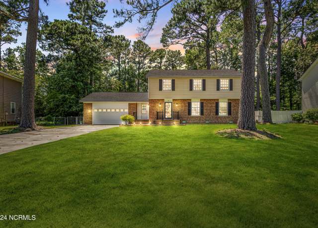 Property at 215 Nottingham Rd, Jacksonville, NC 28546, 4 beds, 2.5 baths