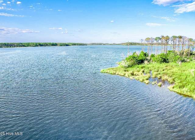 Property at 470 Ballast Pt, Oriental, NC 28571