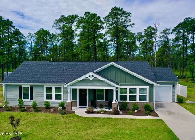 Property at 890 Golf View Rd, Southport, NC 28461, 4 beds, 2.5 baths