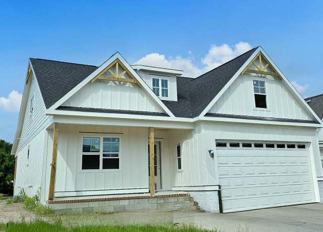 Property at 406 Summerhouse Dr, Holly Ridge, NC 28445, 4 beds, 3.5 baths