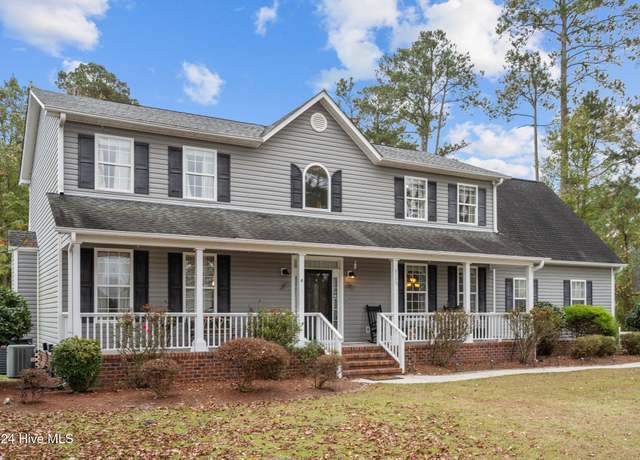 Property at 3195 Northwoods Dr, Jacksonville, NC 28540, 4 beds, 3.5 baths