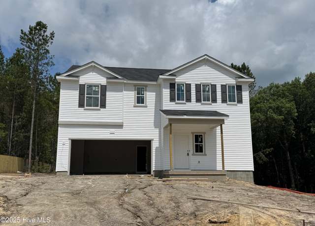 Property at 28 Horse Trot Ln, Sanford, NC 27332, 4 beds, 3 baths