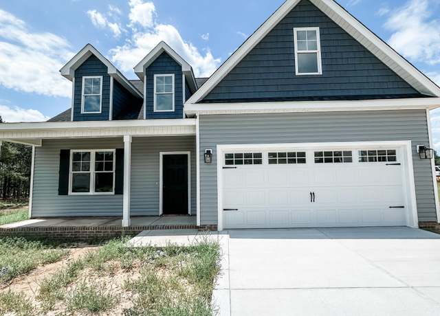 Property at 146 Spring Meadows Dr, Aberdeen, NC 28315, 4 beds, 2.5 baths