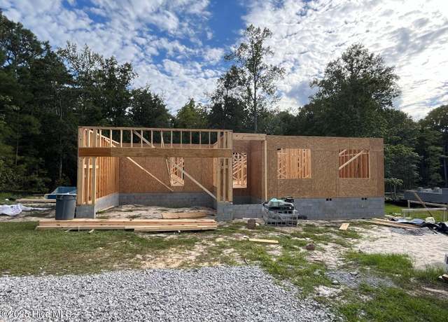 Property at 1205 St Simons Dr SE, Bolivia, NC 28422, 4 beds, 3 baths