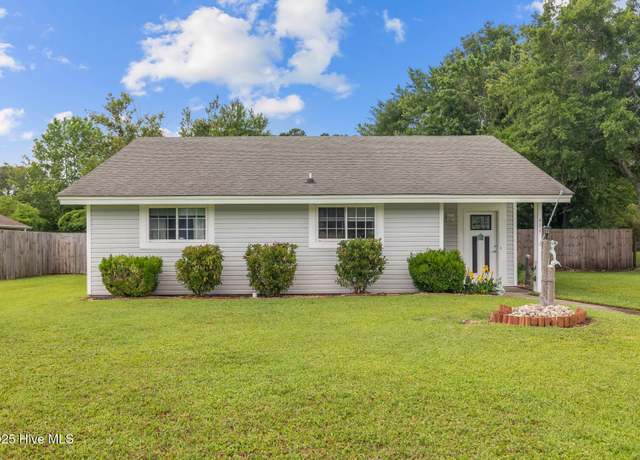 Property at 404 Dennis Rd, Jacksonville, NC 28546, 3 beds, 2 baths