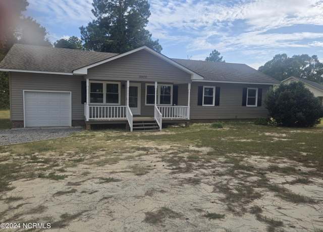 Property at 12500 Barnes Bridge Rd, Laurinburg, NC 28352, 3 beds, 2 baths