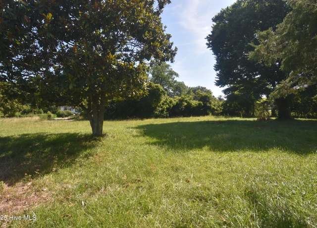 Property at 942 Chapman St, New Bern, NC 28560
