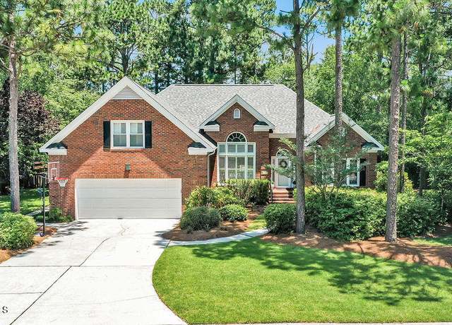 Property at 4725 Wedgefield Dr, Wilmington, NC 28409, 4 beds, 3.5 baths