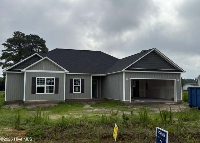 Property at 100 Nova Pl, Pikeville, NC 27683, 3 beds, 2.5 baths