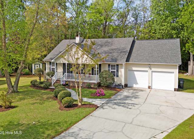 Property at 1610 W Hightree Ln, New Bern, NC 28562, 4 beds, 2.5 baths