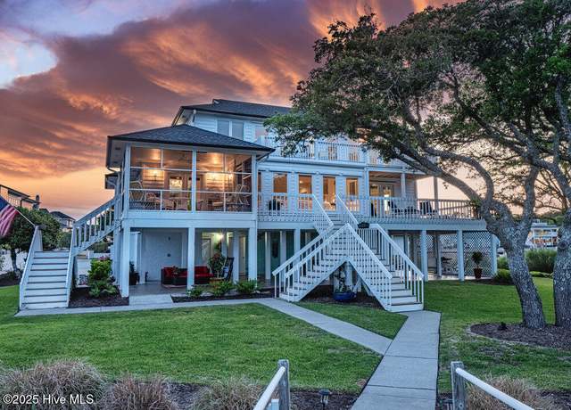 Property at 945 Radnor Rd, Wilmington, NC 28409, 3 beds, 3.5 baths